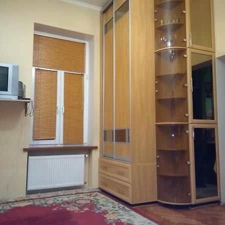 Pleasurable Apartment Near The Khotkevych Palace Lviv Exterior photo